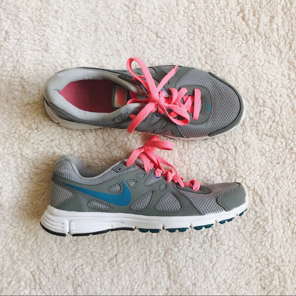 Running Shoes | Nike Revolution 2